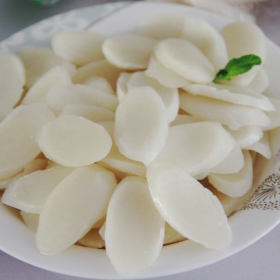 年糕片切片年糕火锅年糕30斤300g*50袋火锅炒年糕真空厂家批发